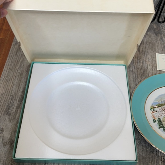 Vintage Avon Christmas Plate 1973 With Orig Box - Picture 7 of 7